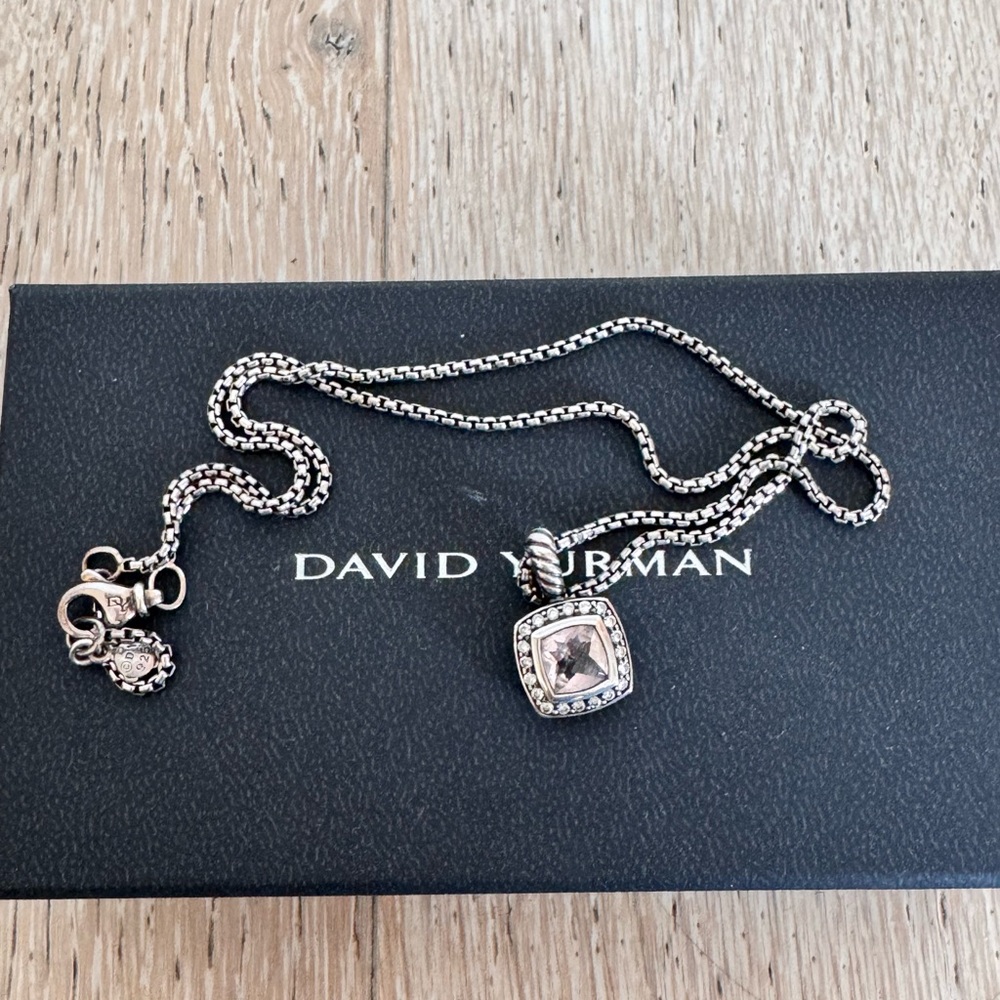 David Yurman PETITE ALBION® PENDANT NECKLACE
Sterling Silver Morganite Diamonds